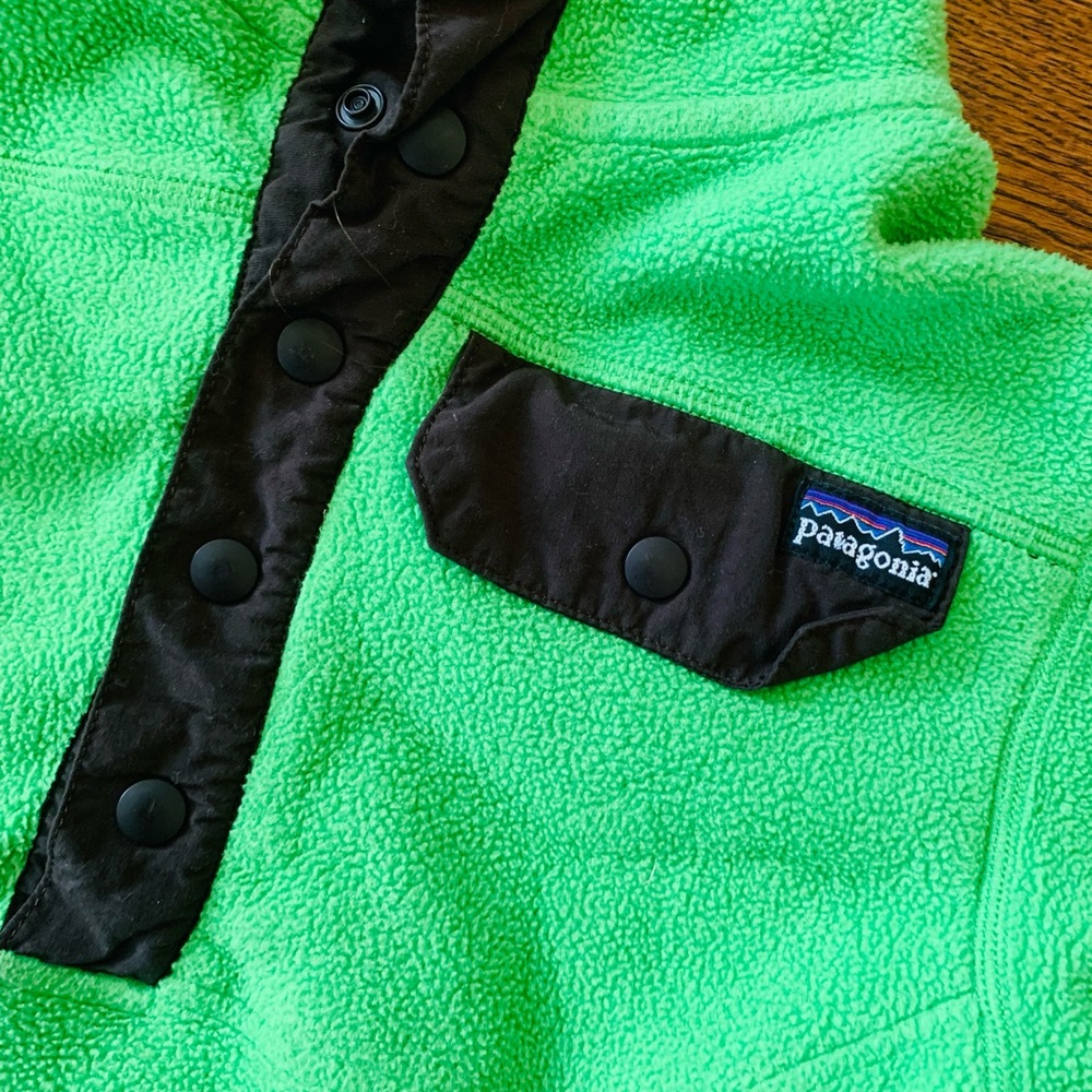 Boys size 10 Patagonia pullover fleece hoodie